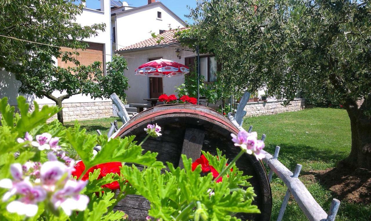 Studio Benassi Porec Esterno foto